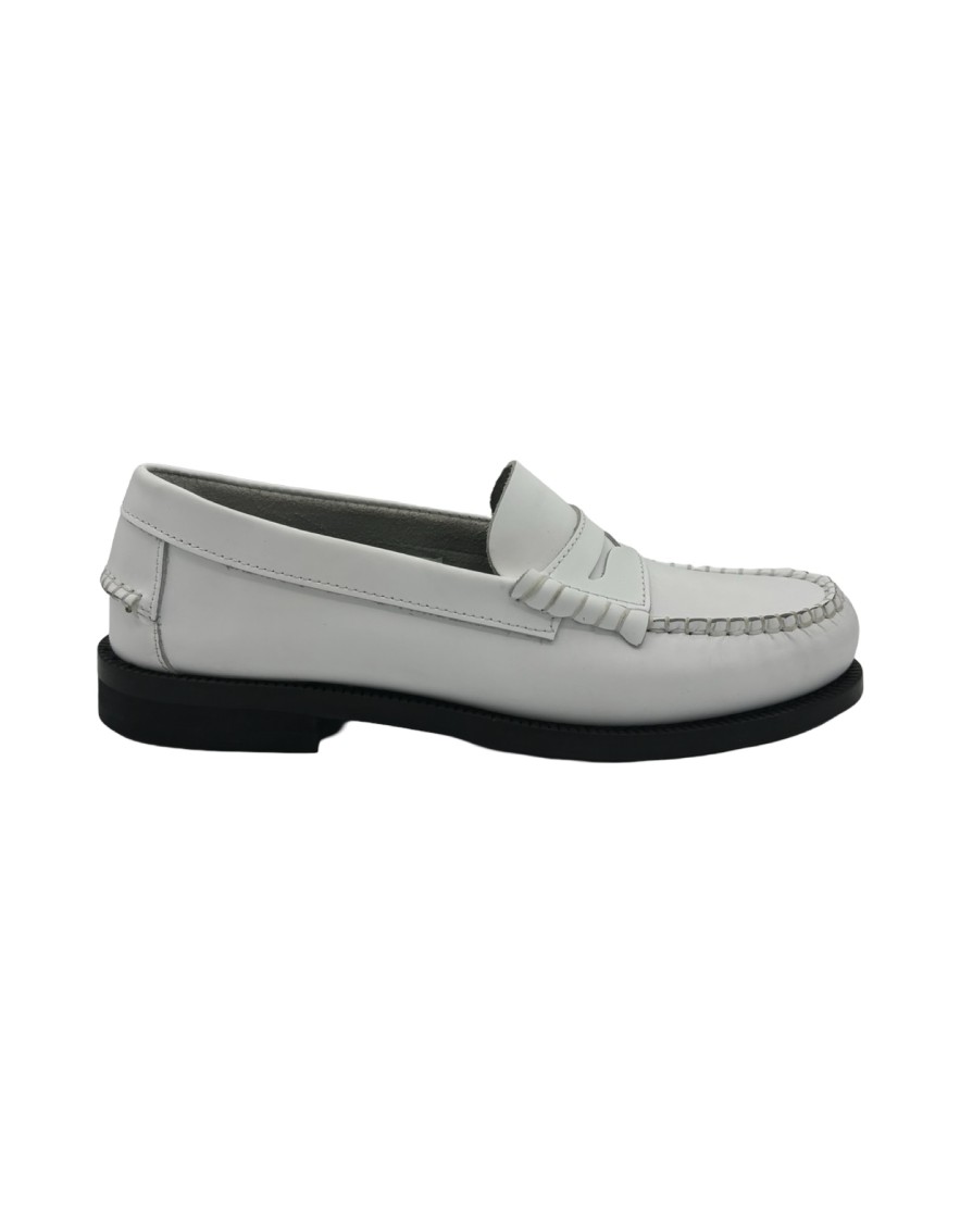 The Sharp Corner Off-white Leather Women's Oxford Loafer In Gray