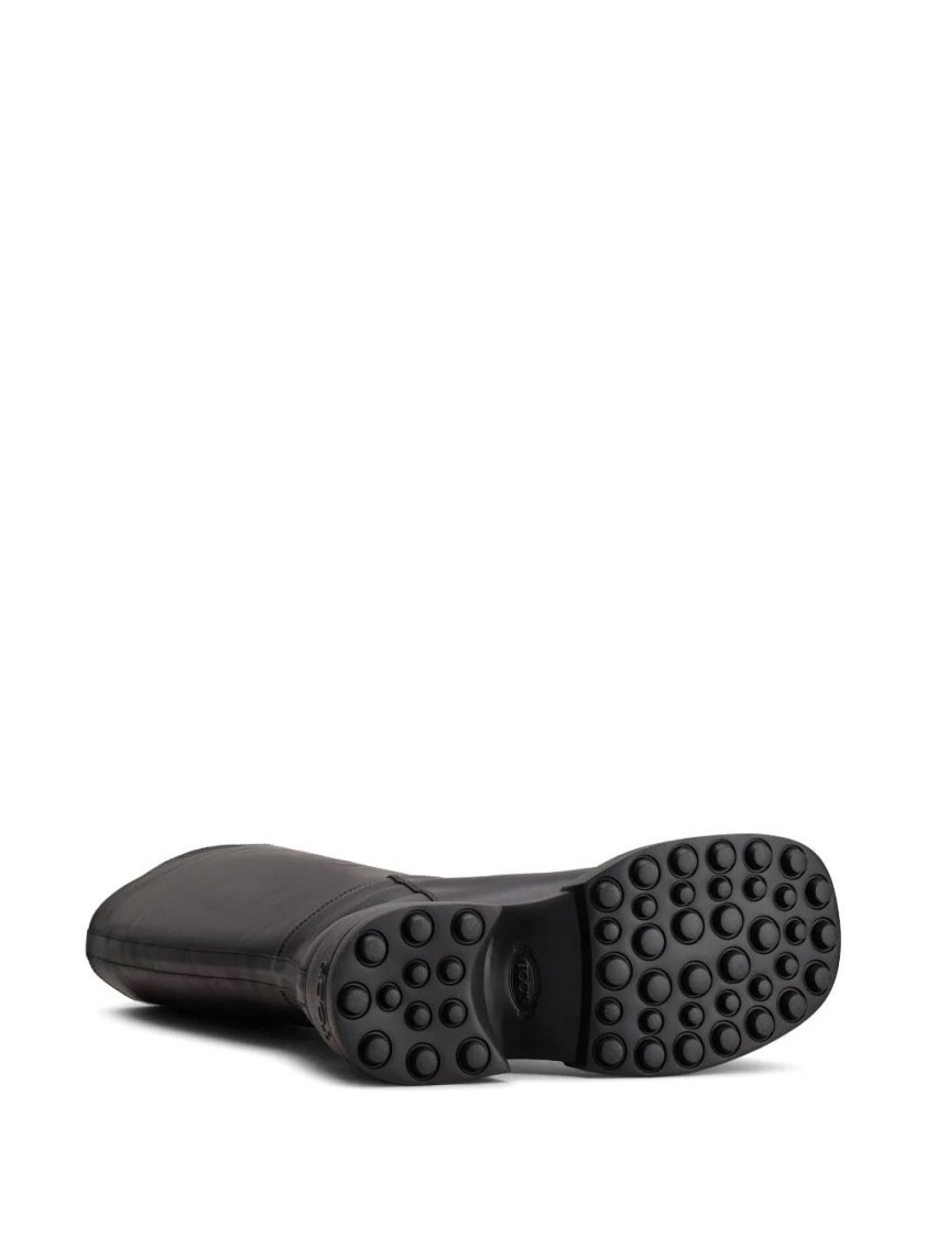 Tod's Minimalist Closed Long Boots With Textured Sole In Black