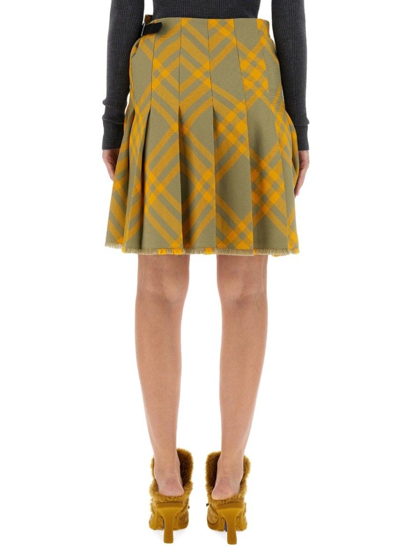 Burberry Multicolor Check-pattern Frayed Kilt In Gold