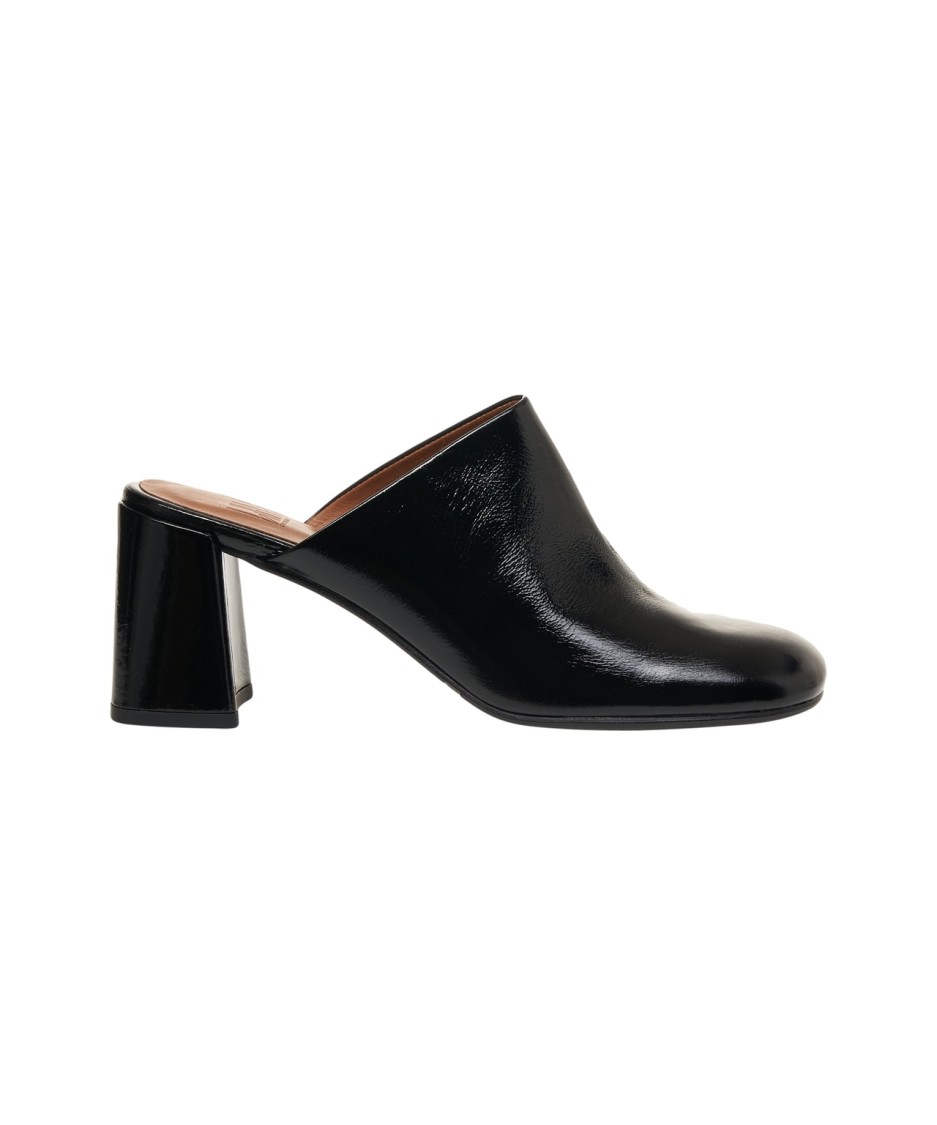 Billi Bi Patent Leather Sabot In Black