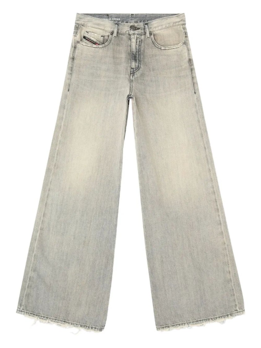 Diesel 1978 D-akemi Jeans In Gray
