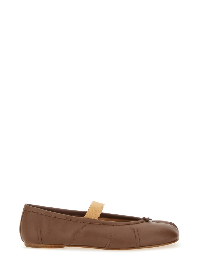 Maison Margiela Tabi Ballerina Flats With Split Toe Design In Brown