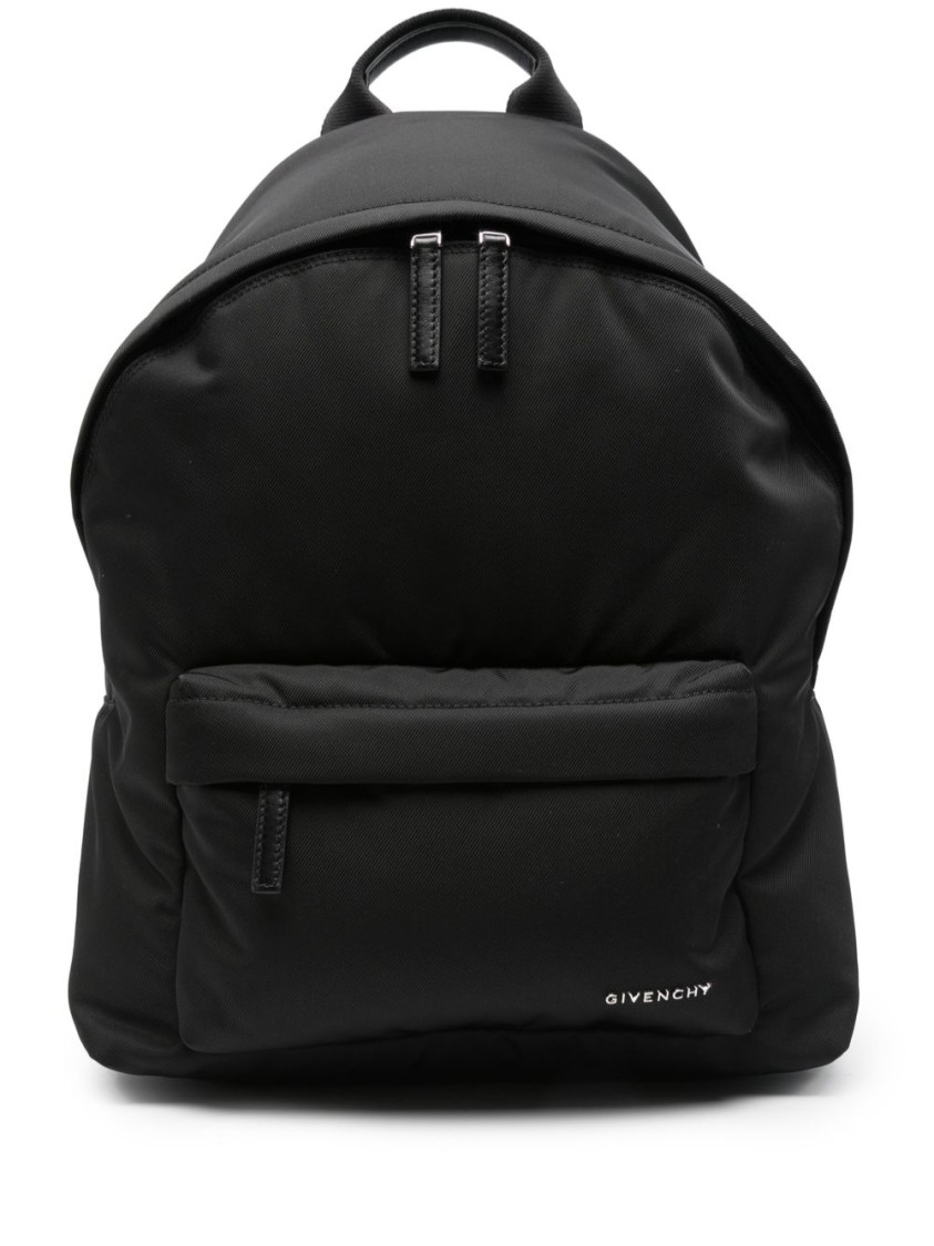 Givenchy Black Backpack With Spacious Design In Black
