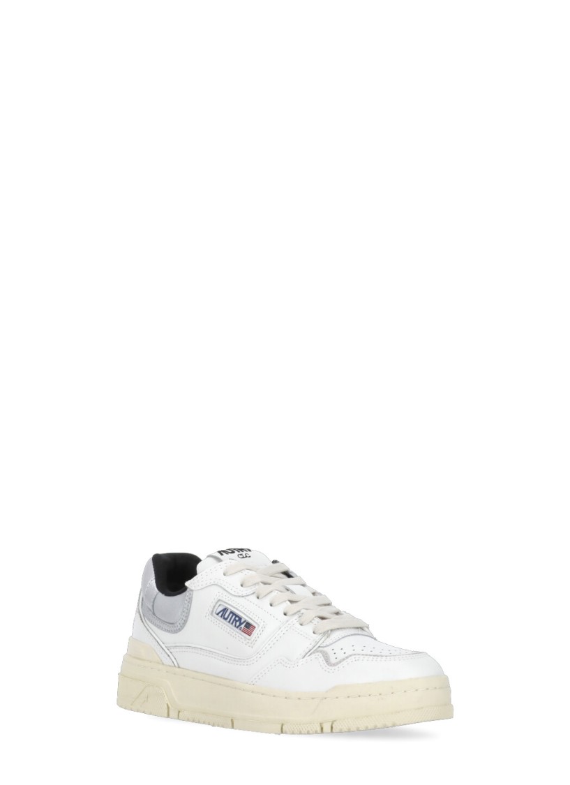 Shop Autry White Leather Clc Low Sneakers