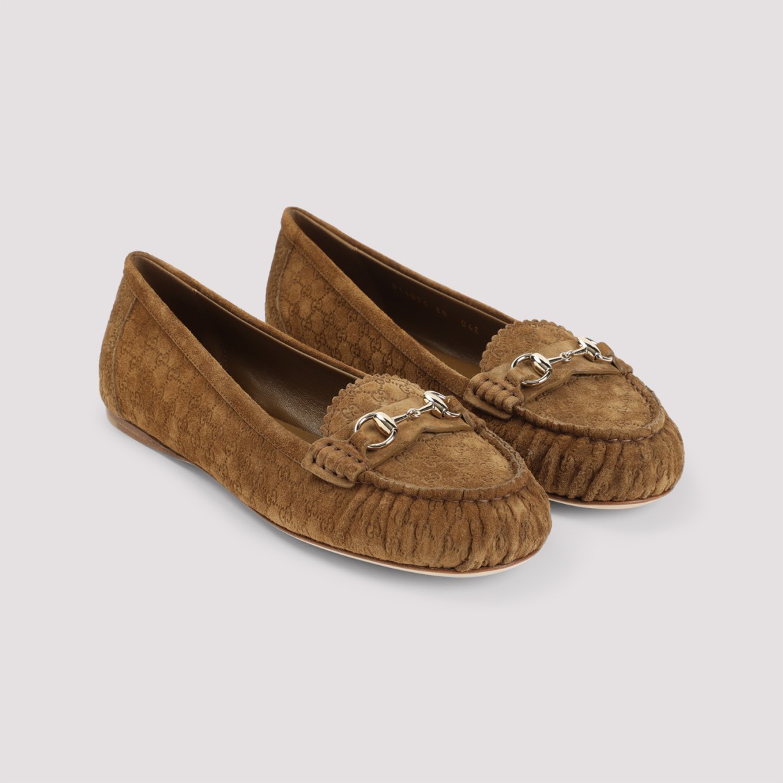 フラットシューズ Gucci Brown Suede Loafers With Decorative Buckle Gucci Brown Suede Loafers With Decorative Buckle | ModeSens