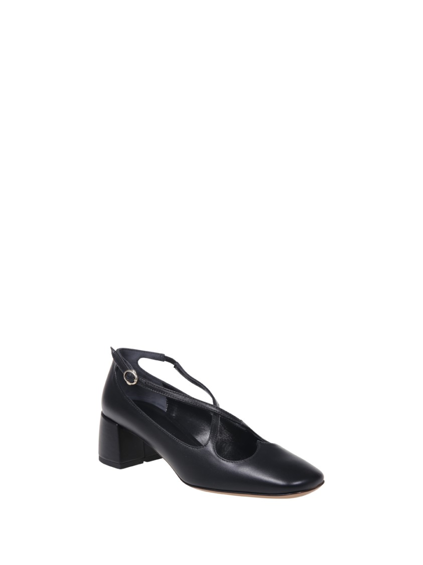 A. Bocca Pointed Toe Leather Shoes With Cut-out Detail In Black