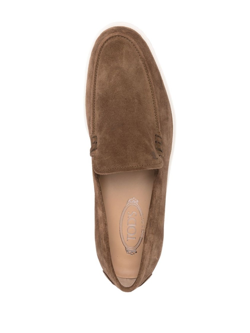Tod's Chunky Rubber Sole Round Toe Loafers In Brown