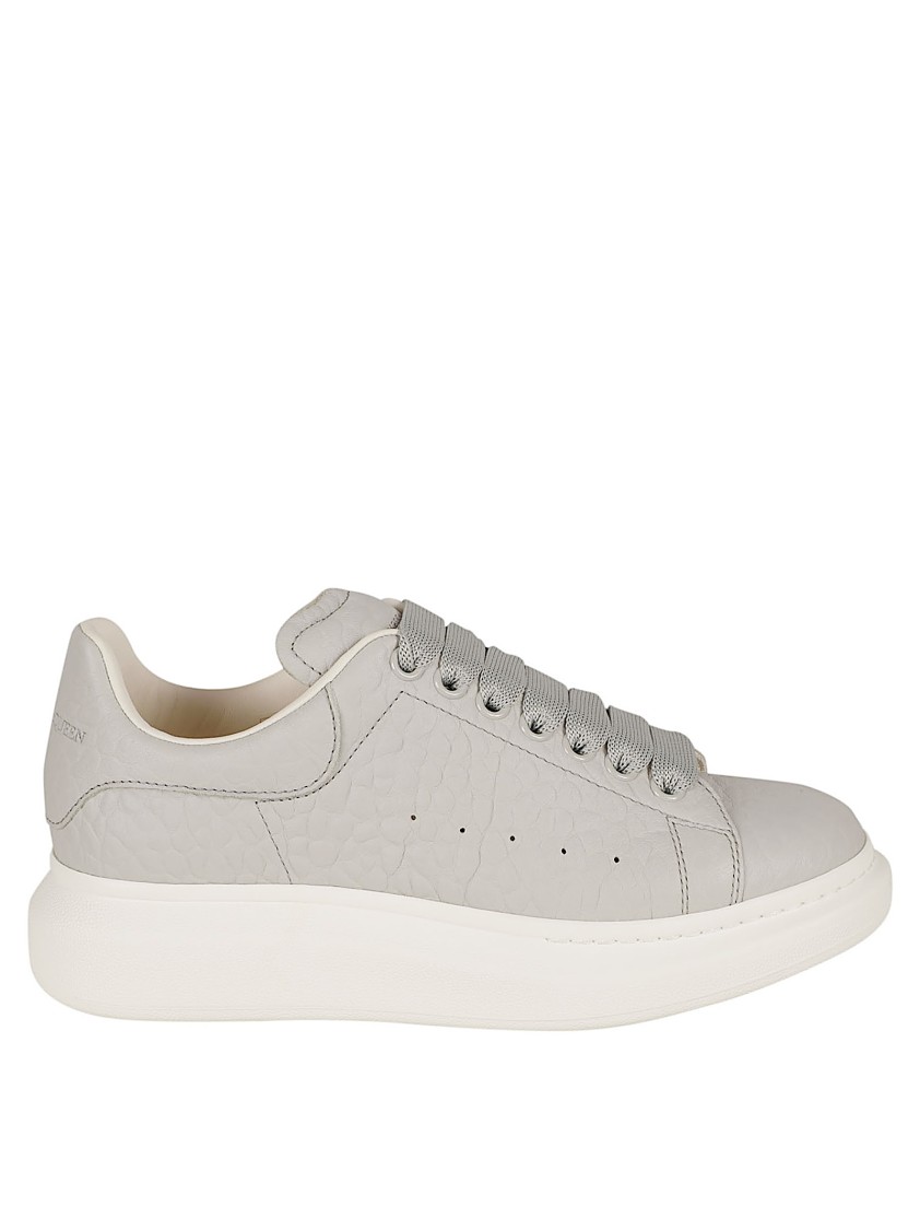 Alexander Mcqueen Cool Grey Dumbo Grain Leather Low-top Sneakers In Gray
