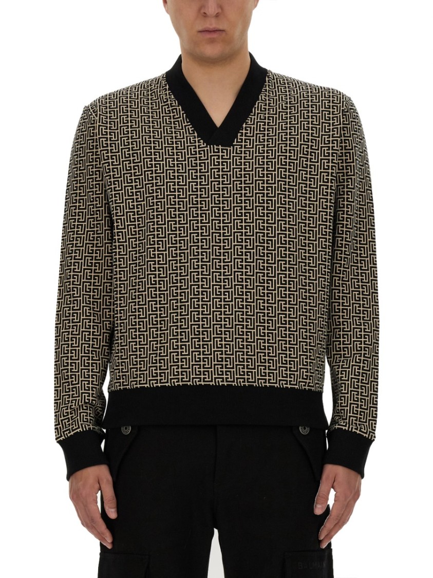 Balmain Geometric Monogram Jersey With Deep V-neckline In Grey