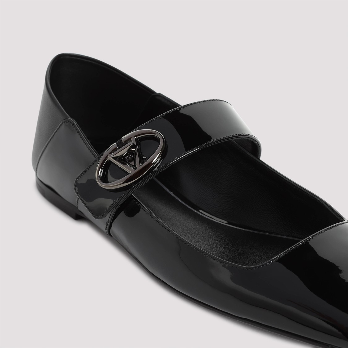 Shop Valentino Vlogo Locker Ballerina In Black