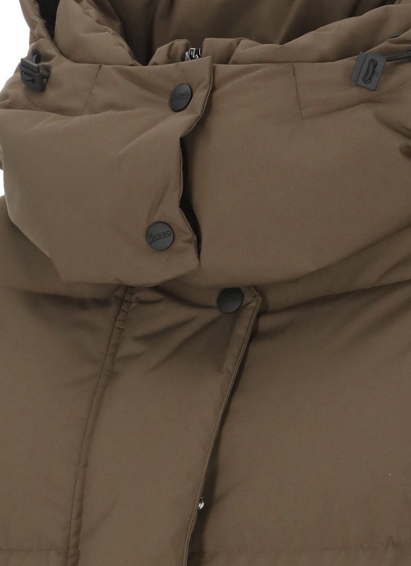 Herno Quilted Down Jacket With Hood And Vents In Brown