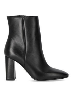 ブーツその他 Sergio Levantesi Junny Black Heeled Ankle Boot Sergio Levantesi Junny Black Heeled Ankle Boot – BALTINI