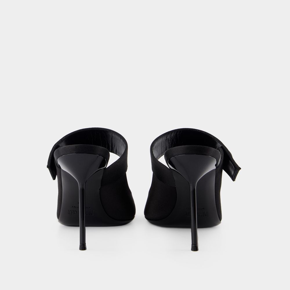 Shop Paris Texas Lidia Couture Sabot 90 Pumps - Silk - Black