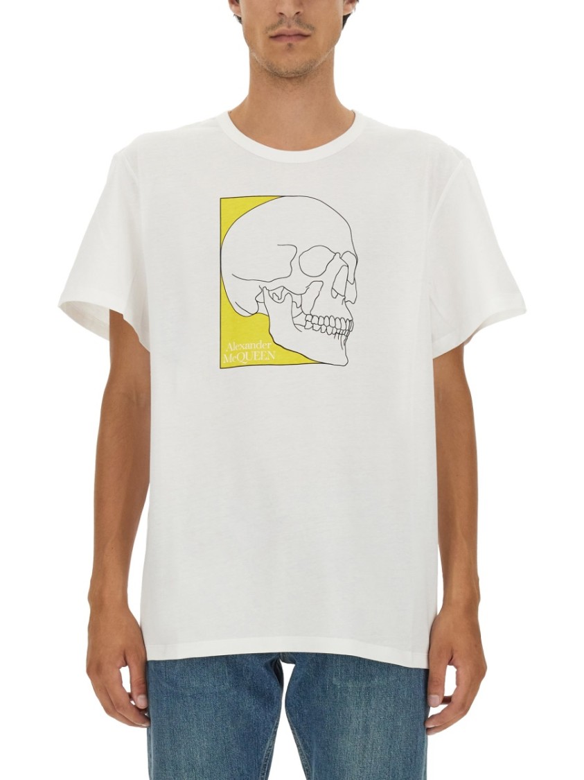 Alexander Mcqueen Men's Skull Print T Shirt In White