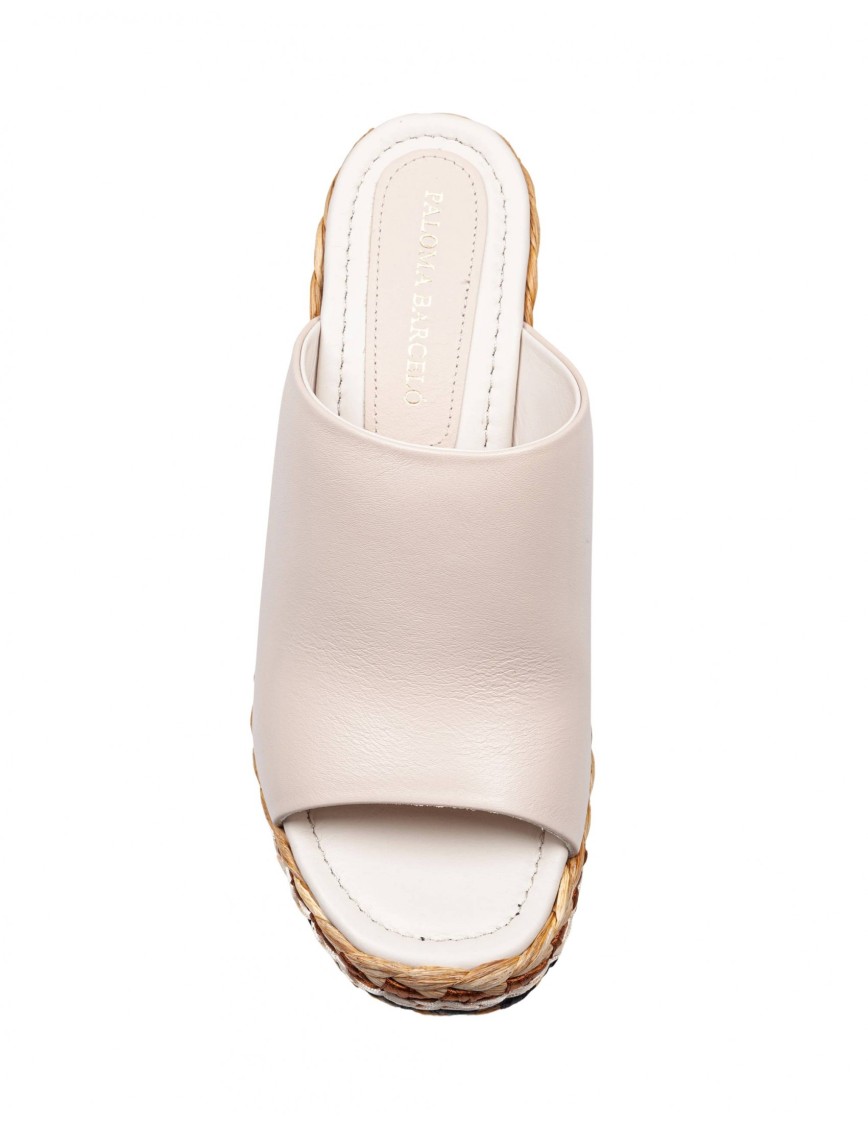 Paloma Barceló Paloma Oriane Sandal In Ivory Leather With Raffia Wedge In Neutrals