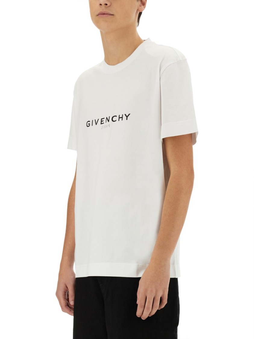 Givenchy White Crewneck T-shirt With Logo Print In Cotton Man
