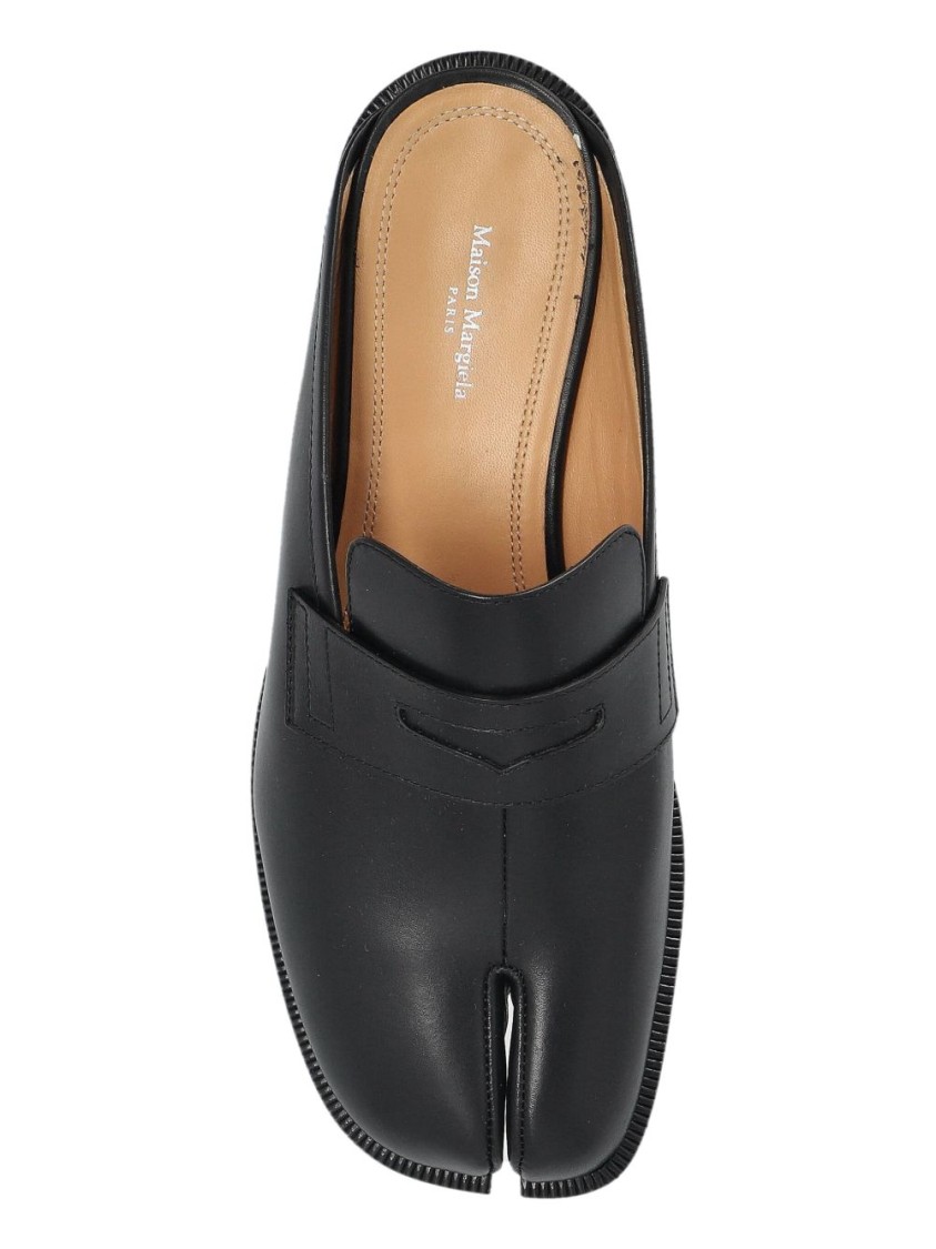 フラットシューズ Maison Margiela Black Loafers With Unique Split Toe Design Maison Margiela Black Loafers With Unique Split Toe Design