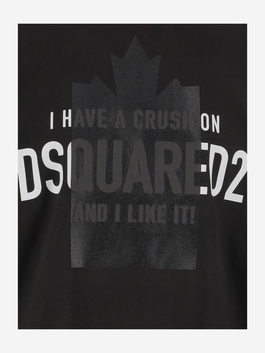 Dsquared2 Loose Fit Black T-shirt With Spray-dyed Finish And Bold Print In Black