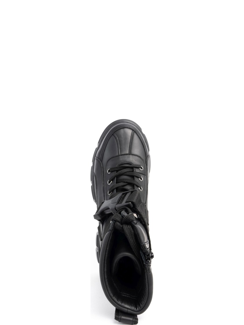 Sergio Moretti Chunky Sole Ankle Boots With Lace-up Detail In Black