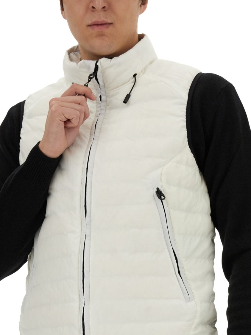 Jg1 Quilted High-collar Padded Vest With Zippered Pockets In Black
