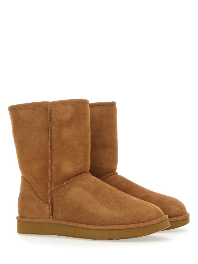 UGG UGG BOOT CLASSIC SHORT II 