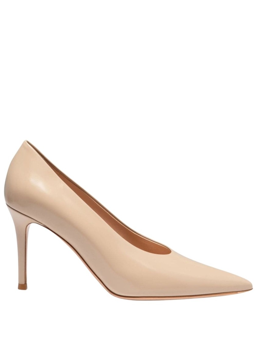 GIANVITO ROSSI GIANVITO ROSSI BEIGE POINTED PUMPS