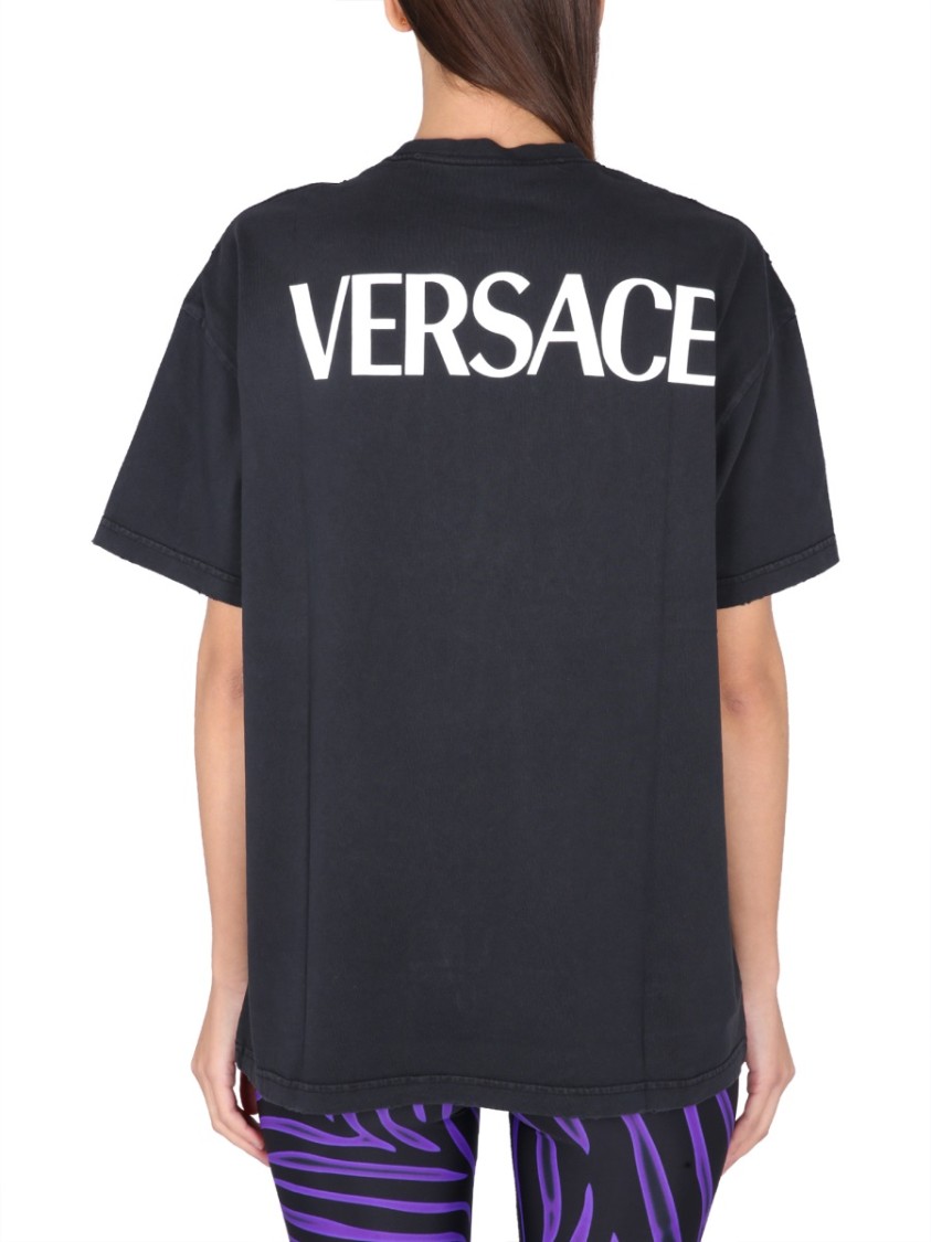 【送料&関税込】Versace Goddess T-shirt Versace Goddess Oversized T-shirt In Black | ModeSens