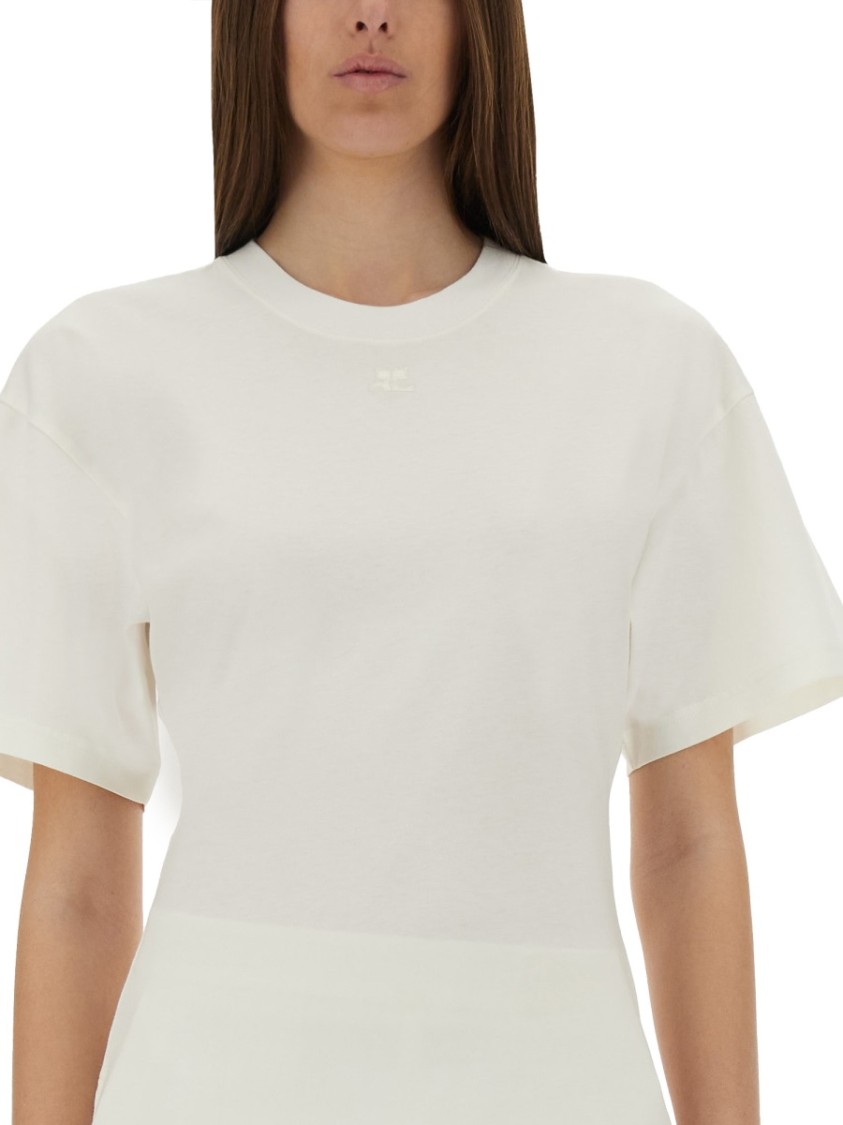 Shop Courrèges "fitted" T-shirt In White