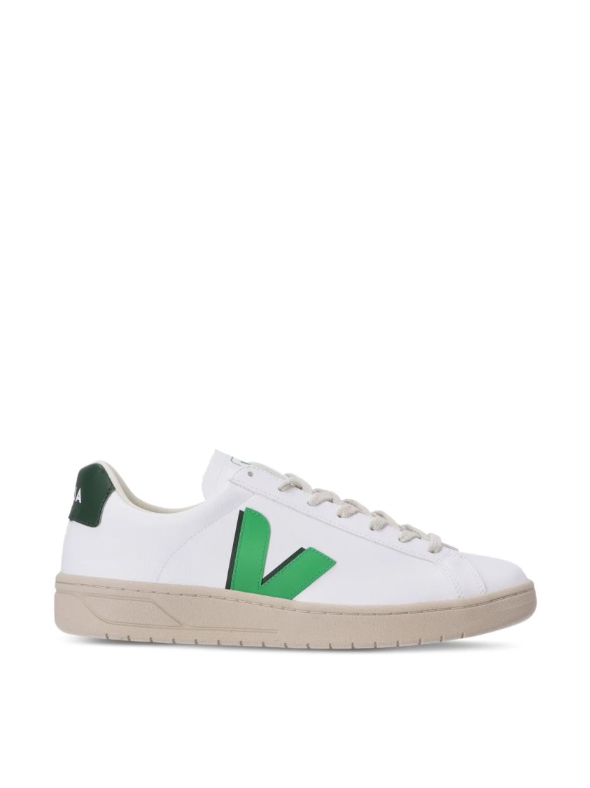 Veja Urca Cwl Low-top Sneakers In Green