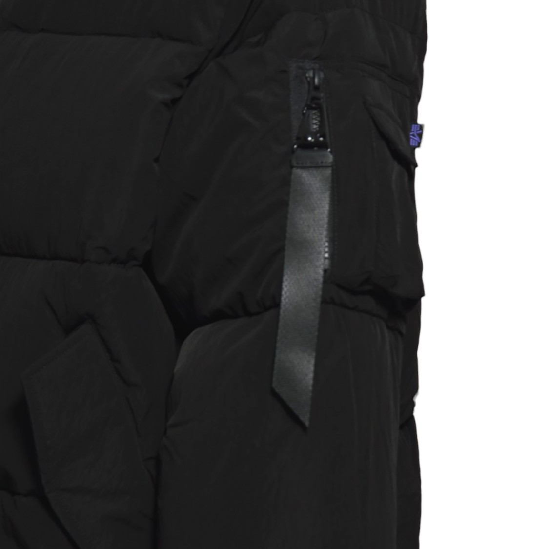 Alpha Industries Cropped Bomber-style Ma-1 Puffer Jacket With Utility Pocket In Black