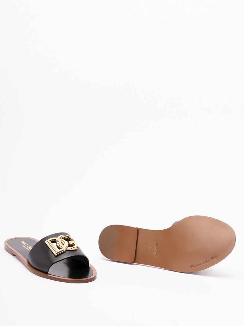 Dolce & Gabbana Flat Leather Slide Sandals With Front Embellishment In Black