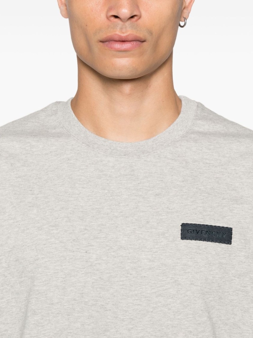 Givenchy Grey T-shirt With Subtle Logo Patch In Gray