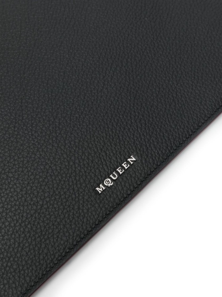 Alexander Mcqueen Blackleather Clutch In Black