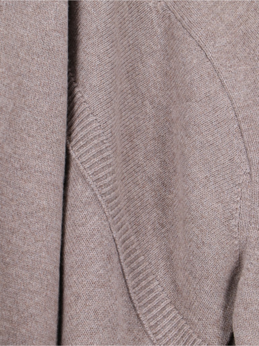 NICCOLÒ PASQUALETTI NICCOLÒ PASQUALETTI ASYMMETRICAL UNSTRUCTURED SWEATER IN BEIGE