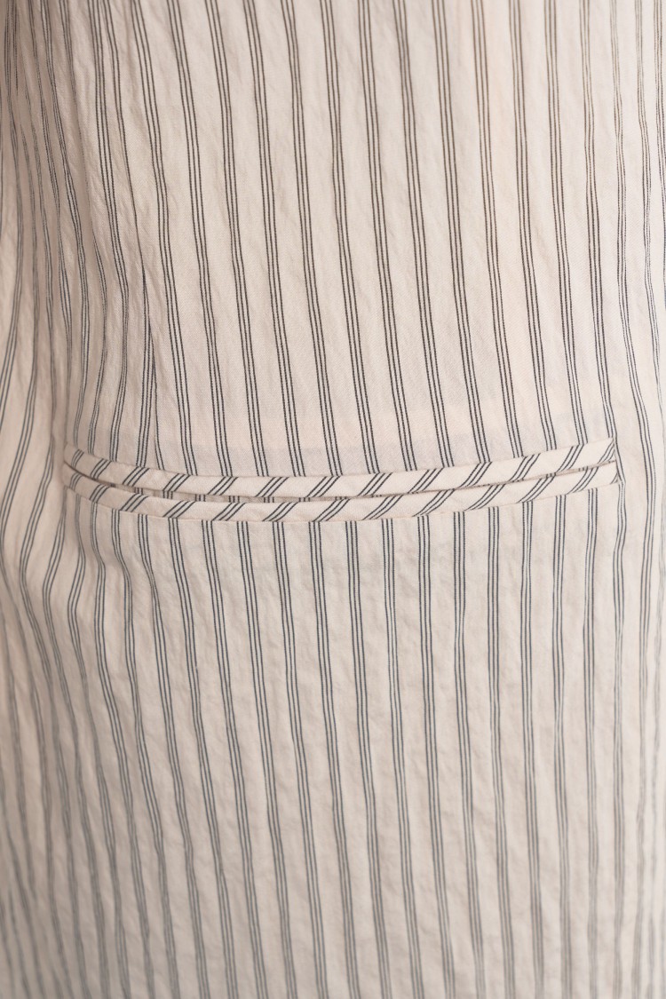 LIU •JO LIU JO STRIPED BLAZER WITH WAISTBAND AND NOTCHED LAPELS