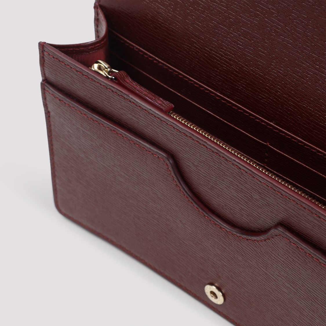 Gucci Chain Wallet Detachable Strap