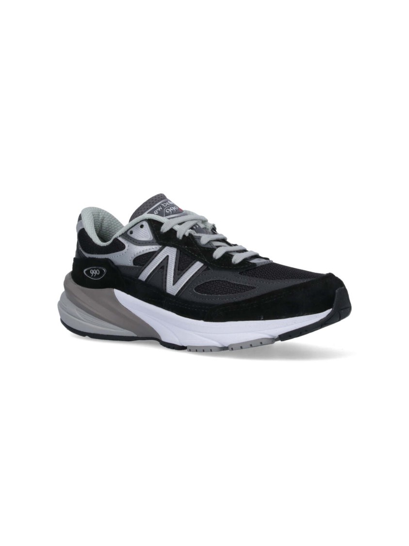 New Balance Black Low Top Sneakers With Logo Detail In Suede And Tech Fabric Woman