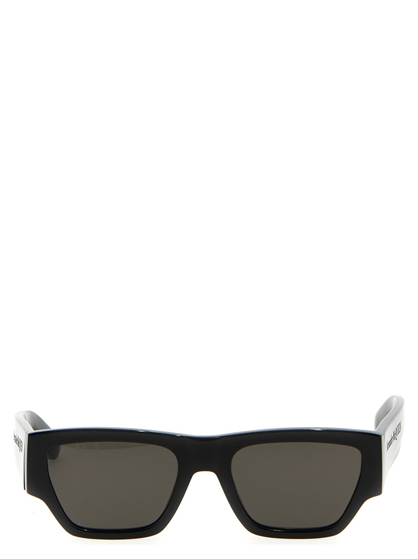 Alexander Mcqueen Mcqueen Angled Sunglasses In Black