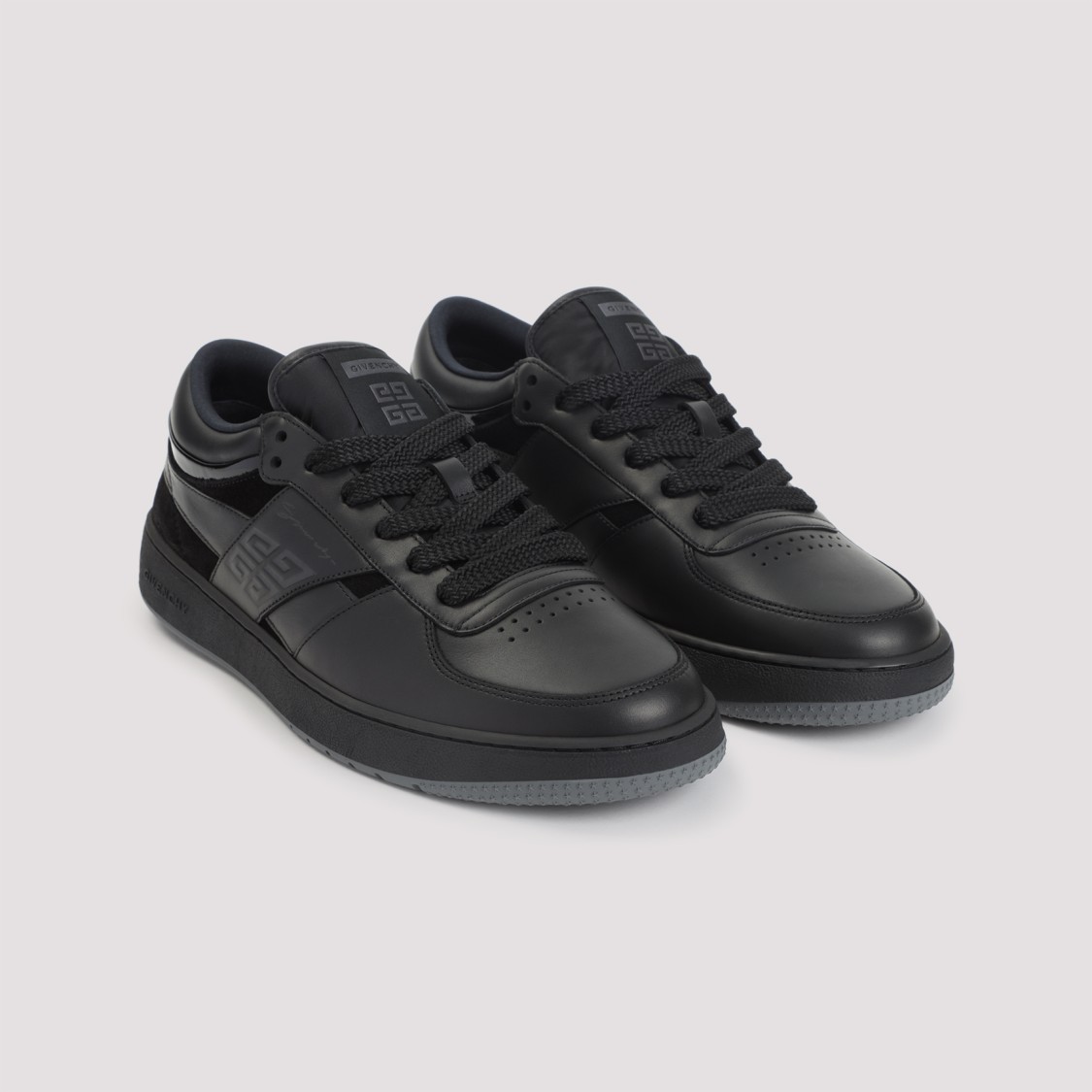 Givenchy G Move Low-top Sneakers In Calf Leather In Black