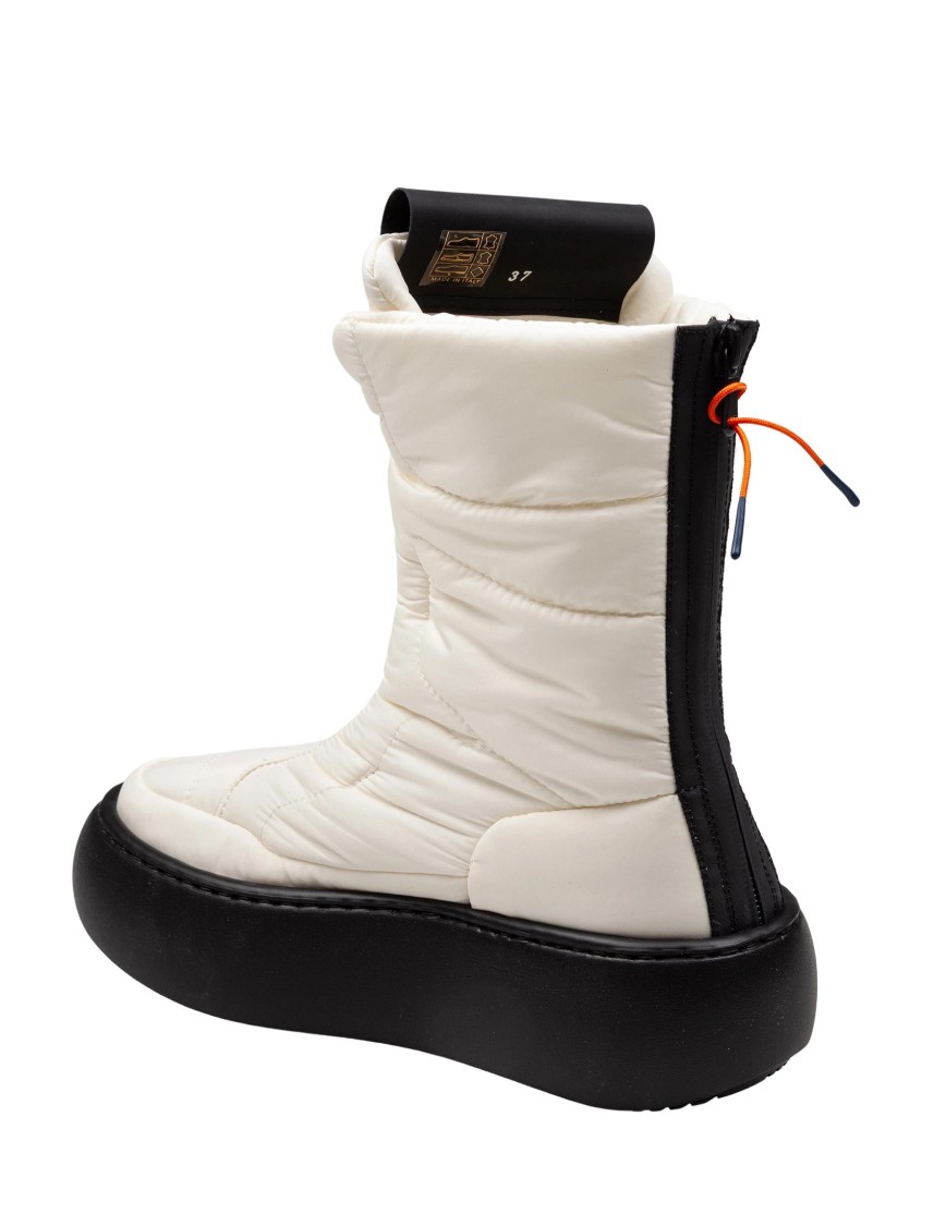 Barracuda Quilted Down Boots With Contrasting Rubber Sole In Black