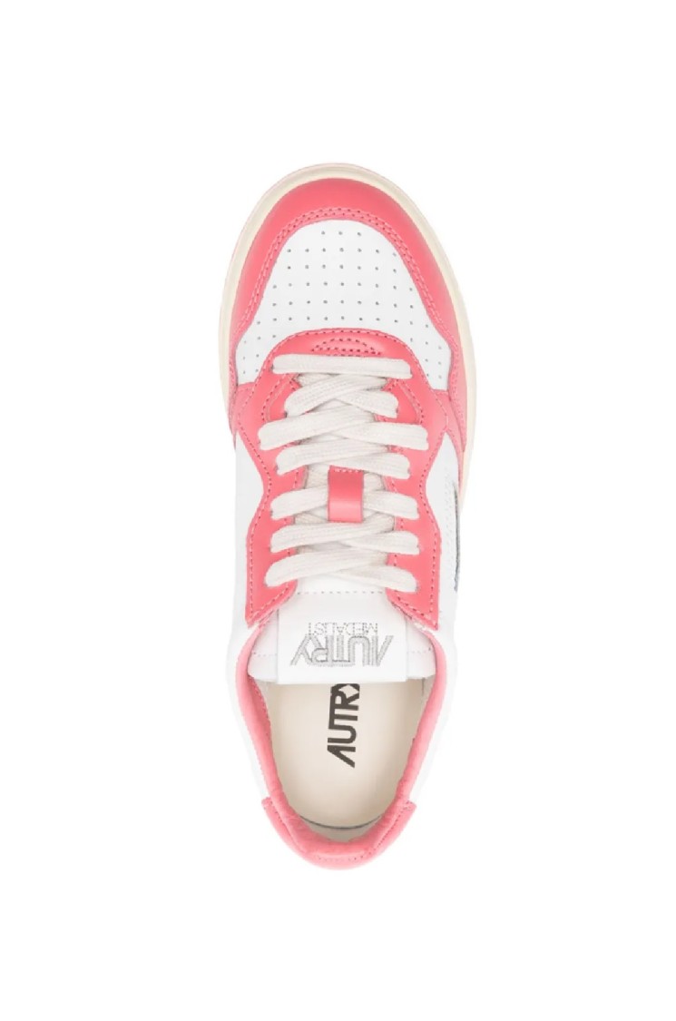 Autry Medalist Low Low-top Sneakers With Smooth In Pink