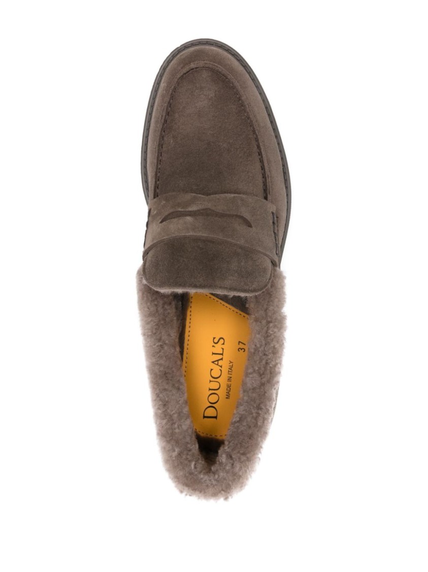 Doucal's Classic Grey Leather Loafers With Plush Lining In Gray