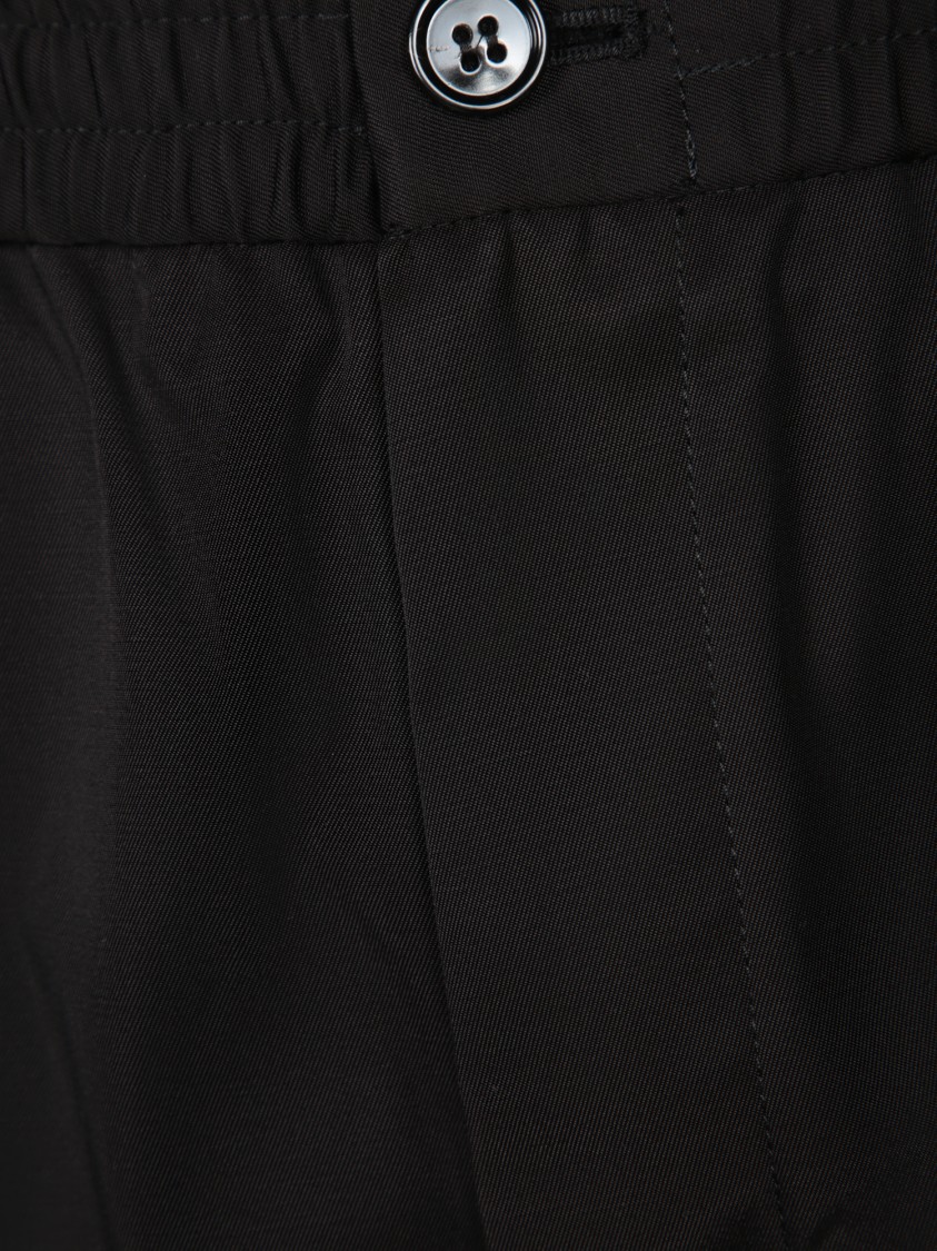 Ami Alexandre Mattiussi Ami Black Shorts With Elasticated Waist And Hidden Pockets In Black