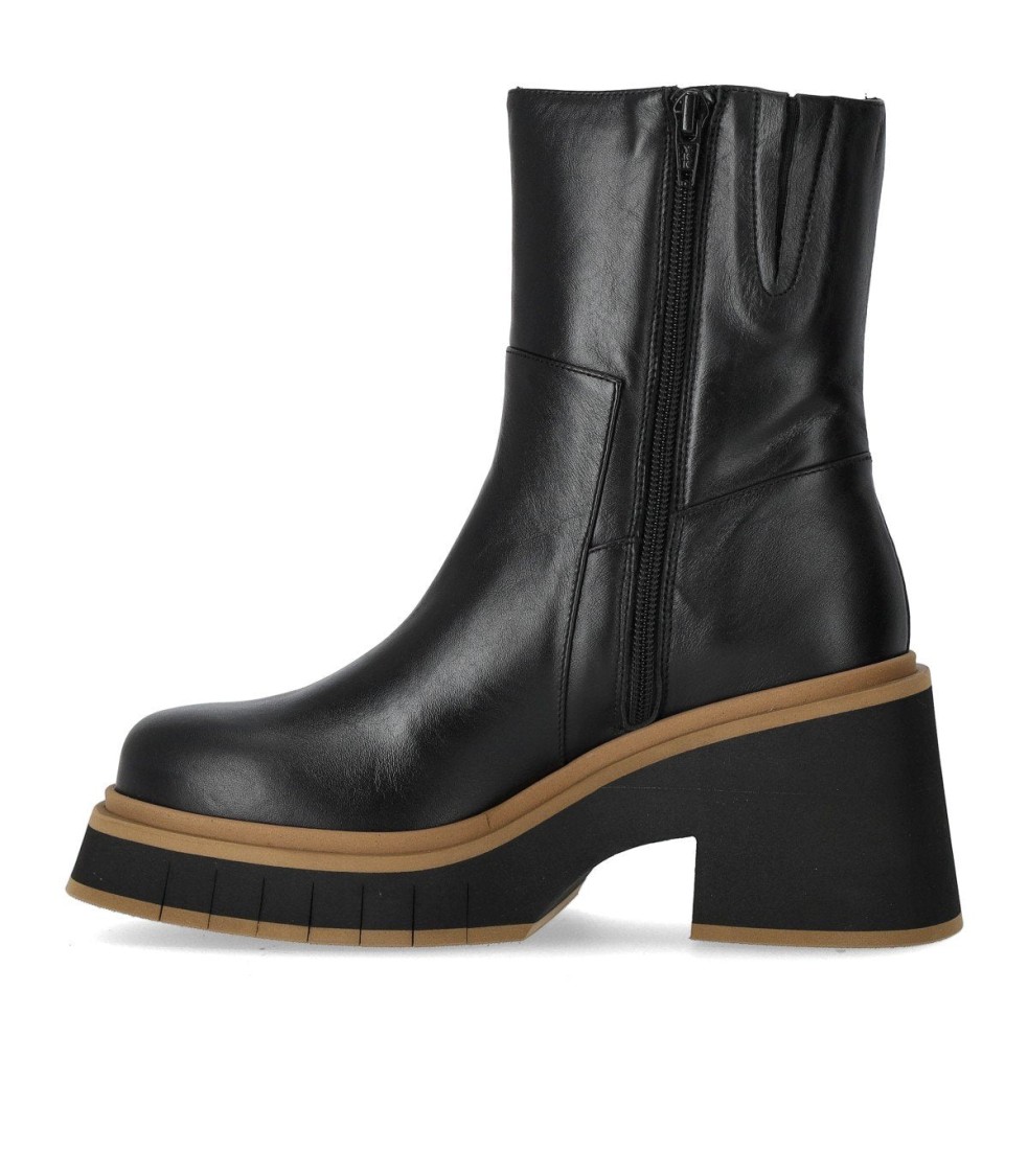 Paloma Barceló Ida Black Ankle Boot