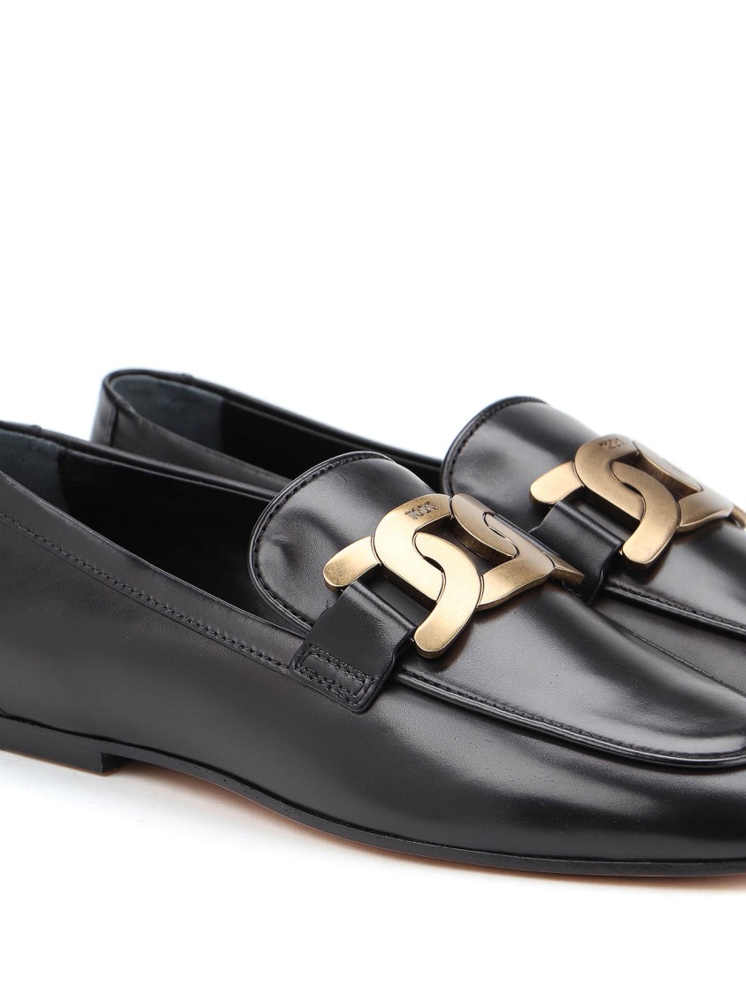 Tod's Refined Leather Loafers With Gold-tone Buckle In Black