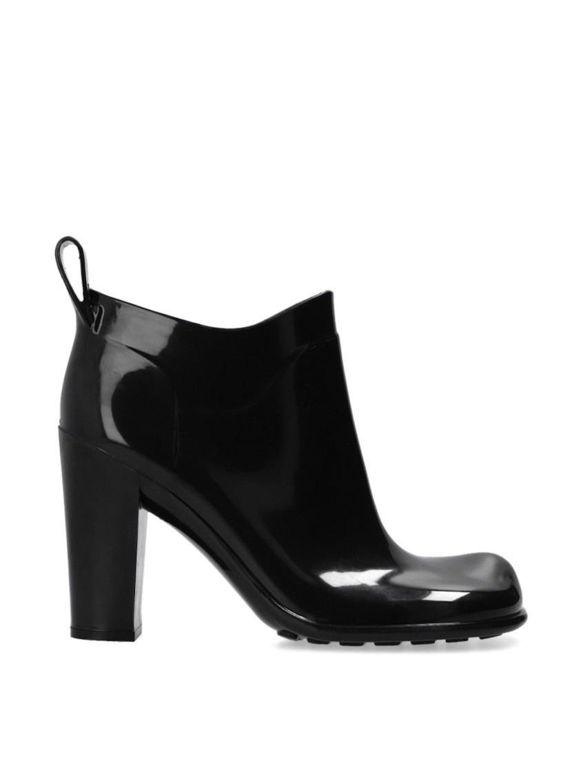 Bottega Veneta Shine Square Toe Ankle Boots In Black