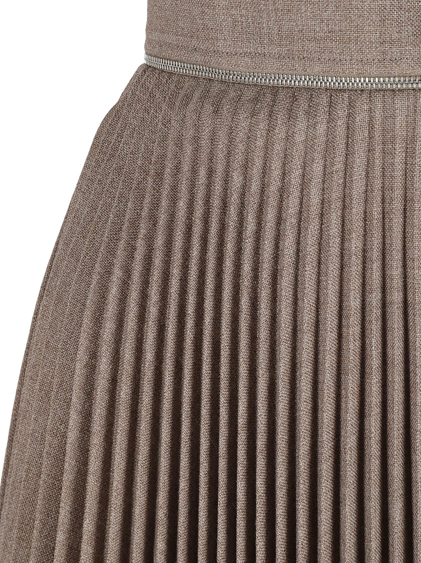 Burberry High-waisted Pleated Skirt With Sophisticated Flow In Brown