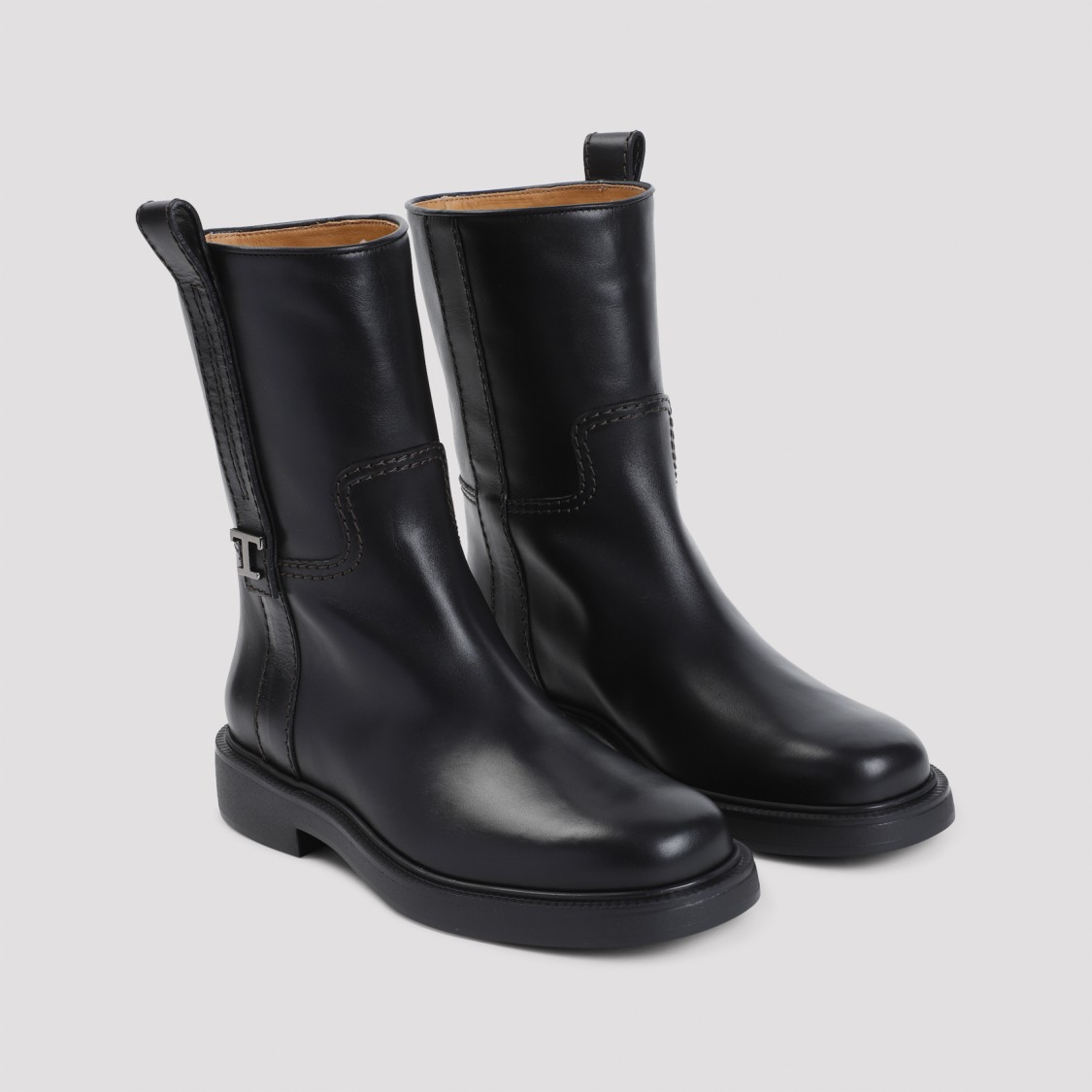TOD'S TOD'S BLACK CALF LEATHER BOOTIE 