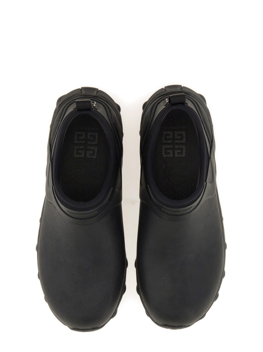 Givenchy Bogs Chelsea Boots In Rubber And Neoprene