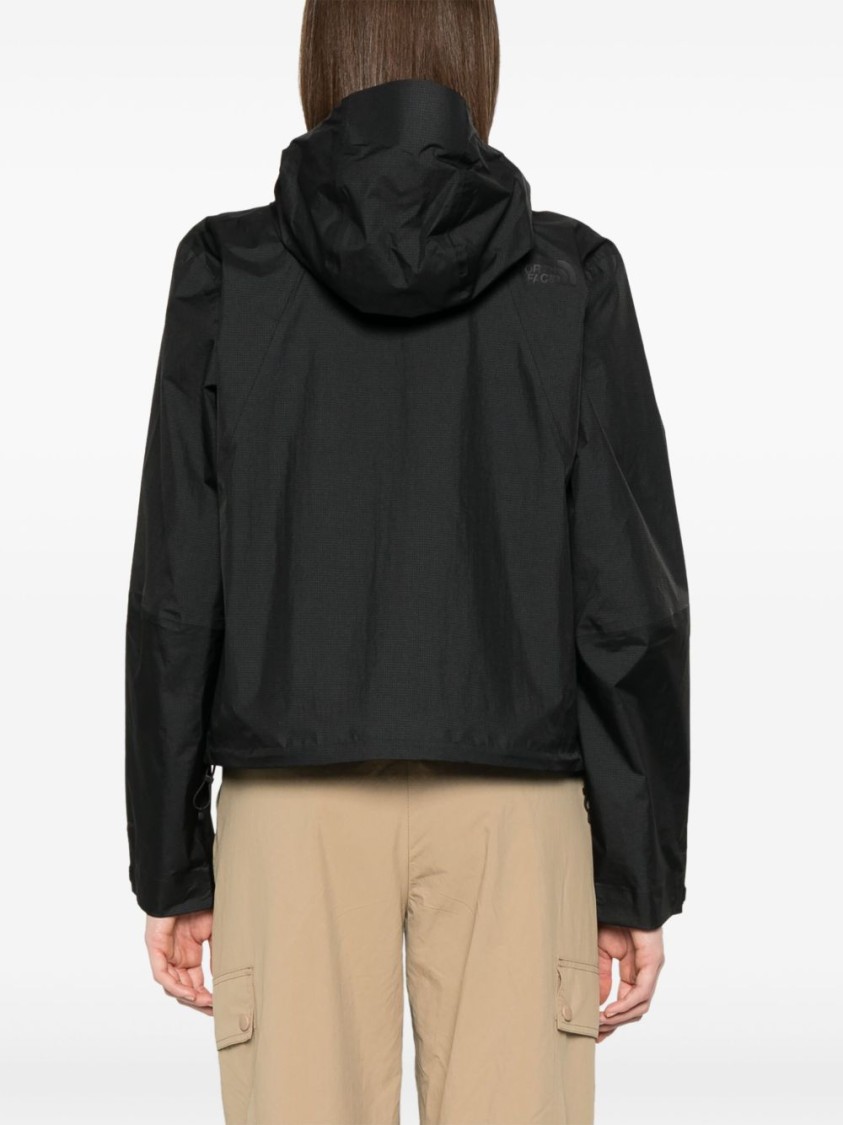 The North Face Streamlined Parka With Silhouette And Practical Features In Black